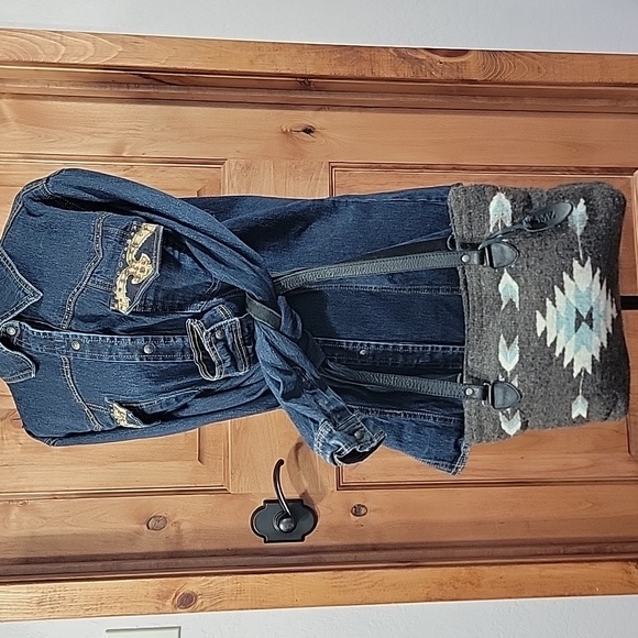 Woven Wool & Leather Shoulder Bag - Picture 2 of 15